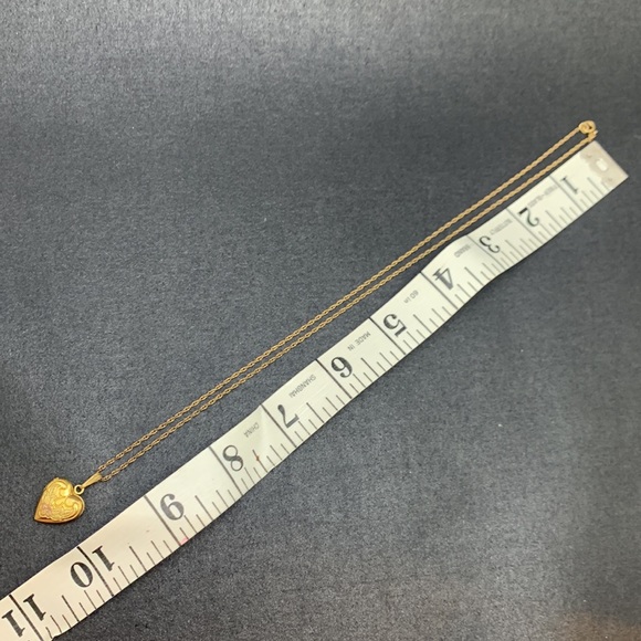 Gold Filled Heart Locket - Picture 7 of 7